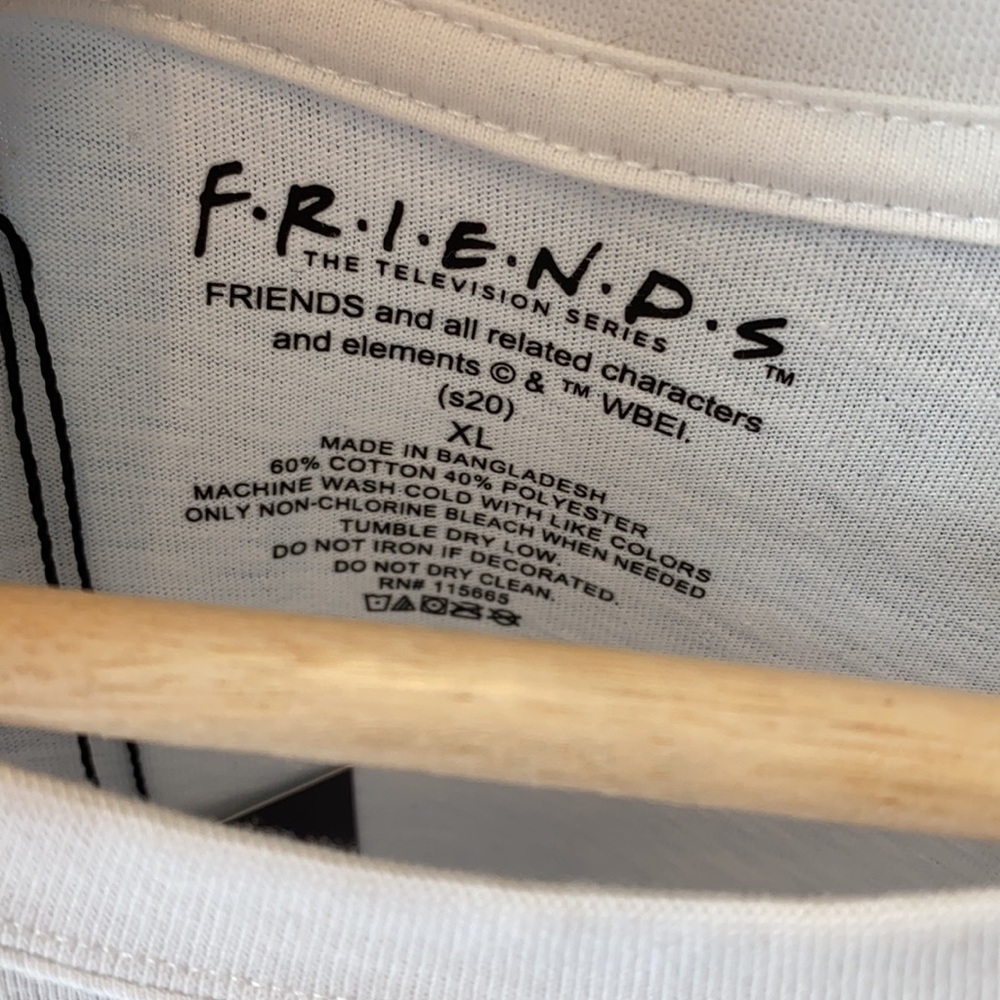Friends Tee - Picture 3 of 4